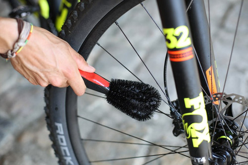 Zefal ZB Twist Cleaning Brush Black/Red