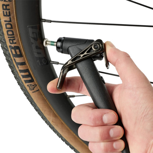 Blackburn Airtower Pro Digital Floor Pump