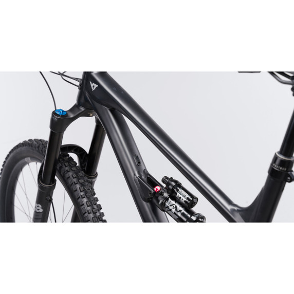 YT Capra 29 Core 2 GX Alloy MTB Black Magic