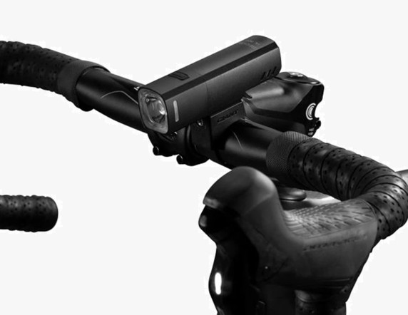 Giant Recon HL 800 USB Rechargeable 800lm Front Light Black