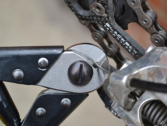 Pedros Cable and Housing Cutter