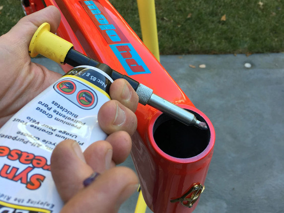 Pedros Grease Injector