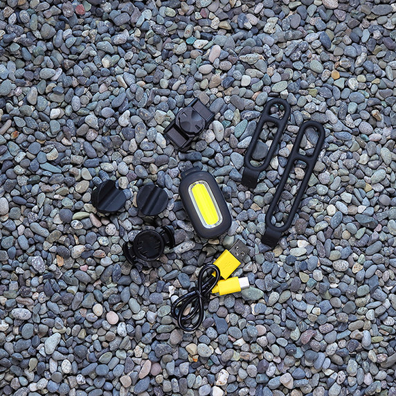 Moon Zircon Front Light 180 Lumens Black