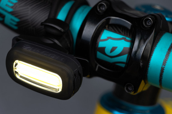 Moon Zircon Front Light 180 Lumens Black