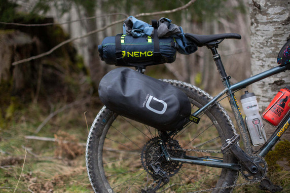 Aeroe Black Black Quick Mount Pod 11L