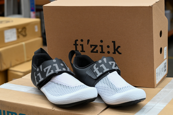 Fizik Transiro Hydra White/Black Triathlon Shoes