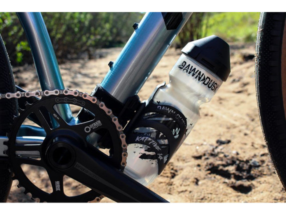 Dawn to Dusk Aqua Bottle w/ Dirt Mask