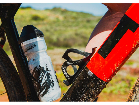 Dawn to Dusk Sideburn 8 Carbon Bottle Cage