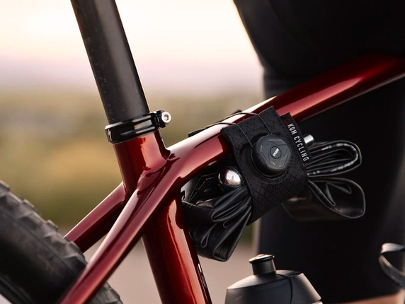 KOM Frame Tubestrap with ATOP Dial