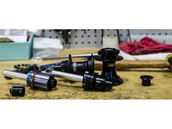 Stans NoTubes NEO Front Axle Spacer Kit