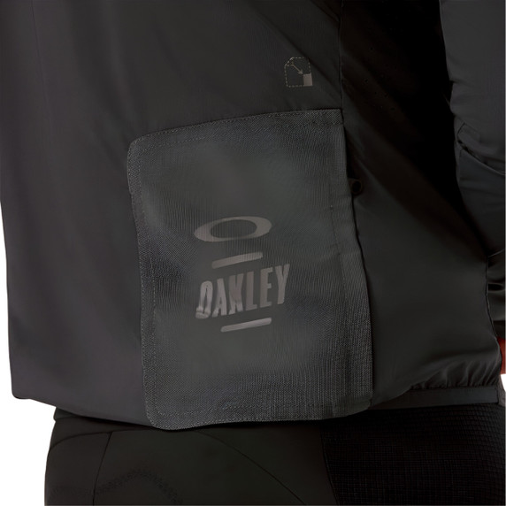 Oakley Off Grid Mens Blackout Packable Gravel Jacket