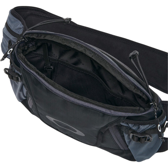 Oakley Seeker Traverse RC Blackout Hip Bag