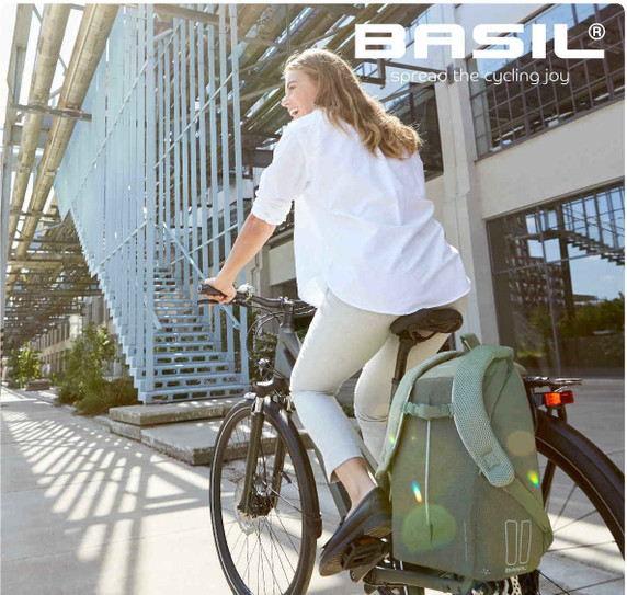 Basil B-Safe Commuter 13L Nordlicht Womens Backpack Black