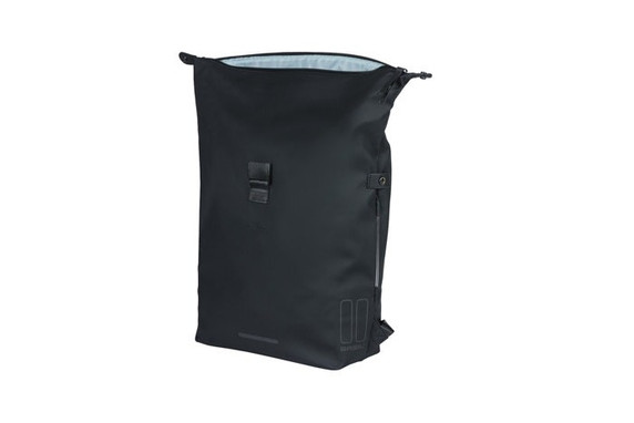 Basil Soho Backpack 17L Nordlicht Night Black