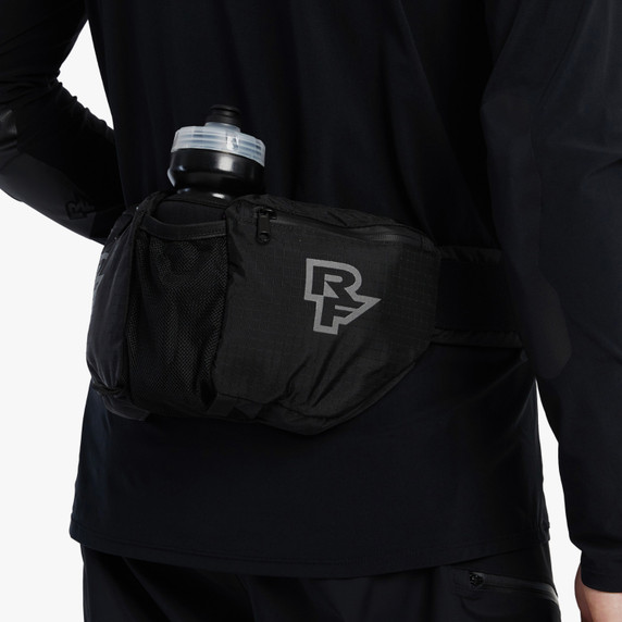 Race Face Stash Quick Rip Stealth 1.5L OS Hip Bag