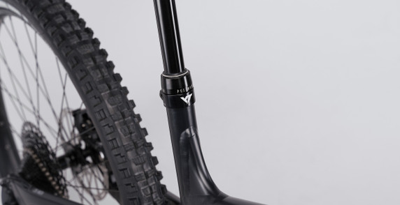 YT Capra Core 1 29in Alloy Black Magic MTB