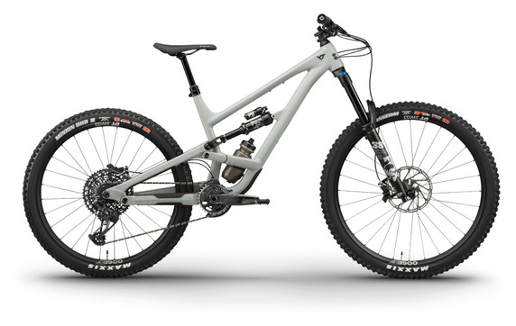 YT Capra Core 2 MX Alloy Machine Light Gray MTB