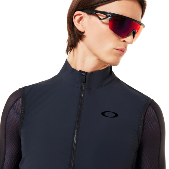 Oakley Endurance Pkbl Wind Vest 2.0 Blackout