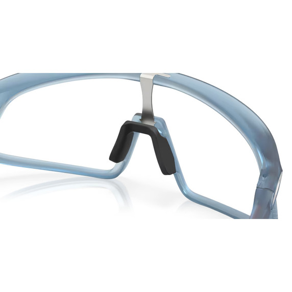 Oakley RSLV Matt Transparent Stonewash W/Clear-Black Iridium Photochromic Lens