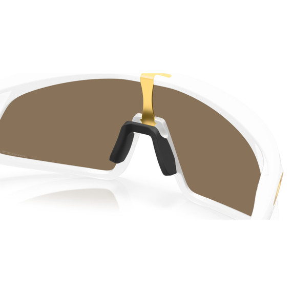 Oakley RSLV Matte White W/Prizm 24k Lens