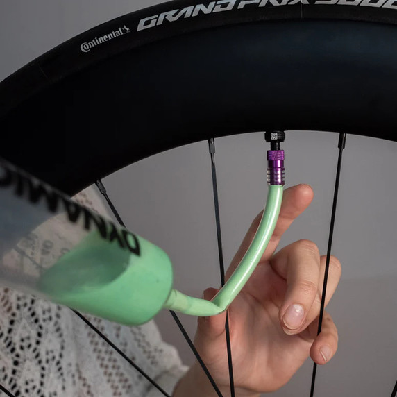 Dynamic Barkeeper Pro Tubeless Sealant 1L Bottle