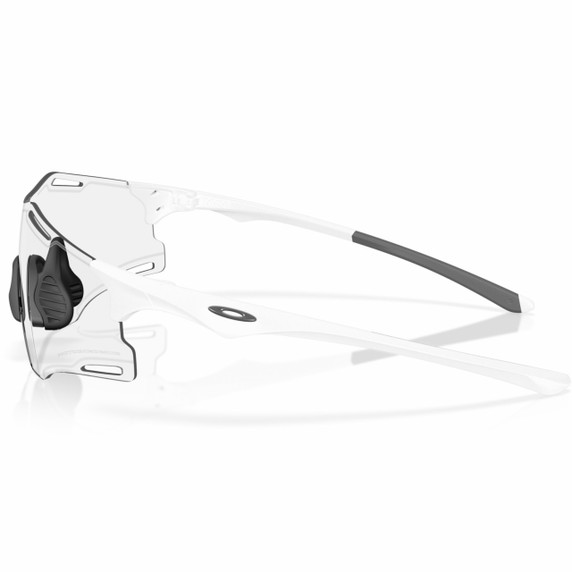 Oakley Cybr Zero Matte White W/ Clear To Black Iridium Photochromic Lens
