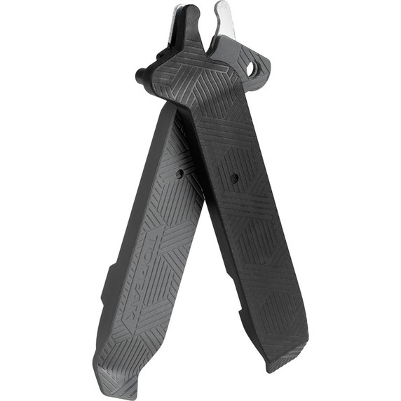 Black and grey master link tool