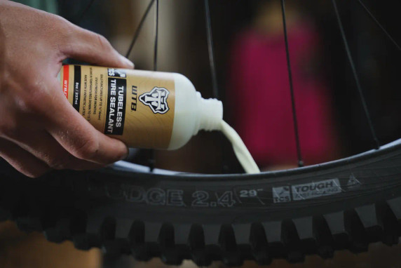 WTB TCS Tubeless Sealant 118ml w/Injector Lid + Valve Core Cap