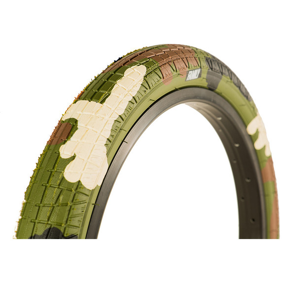 Family F2128 Green Camo Wire Bead 16" Tyre