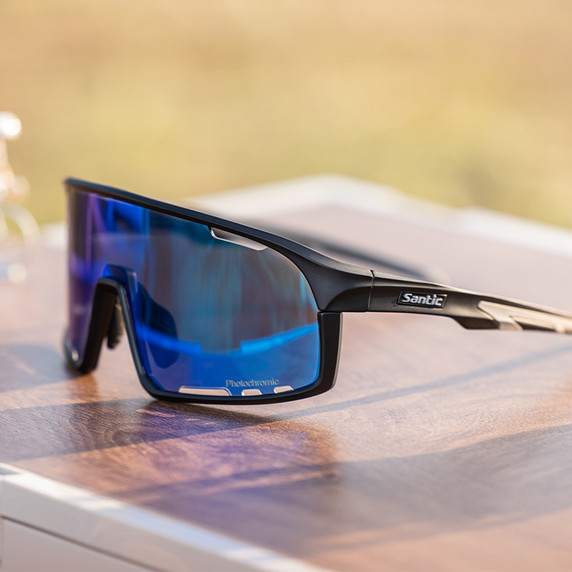 Santic Sunglasses QY Photochromic Matte Black/Blue Iridium