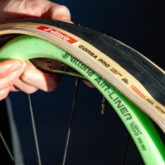 Vittoria Air-Liner Light Road 700