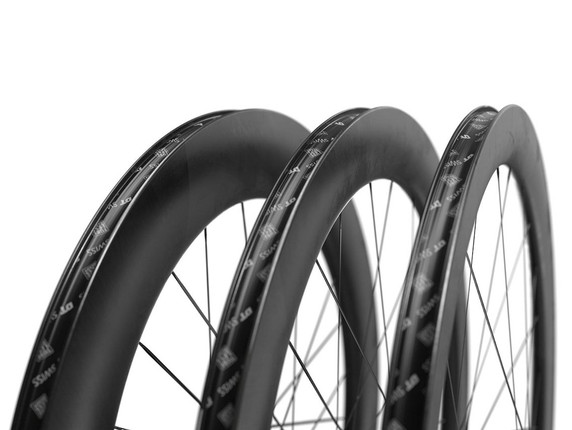 DT Swiss ARC1100 DICUT 62 Disc Brake Wheels