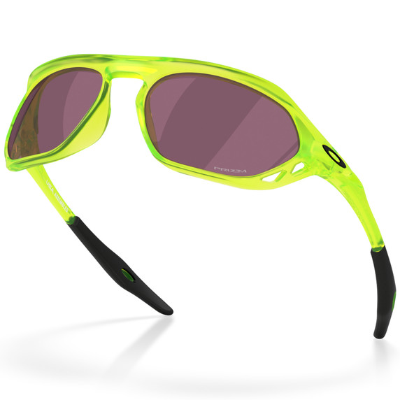 Oakley Cage Jacket Matte Uranium W/ Prizm Road Black Iridium Lens