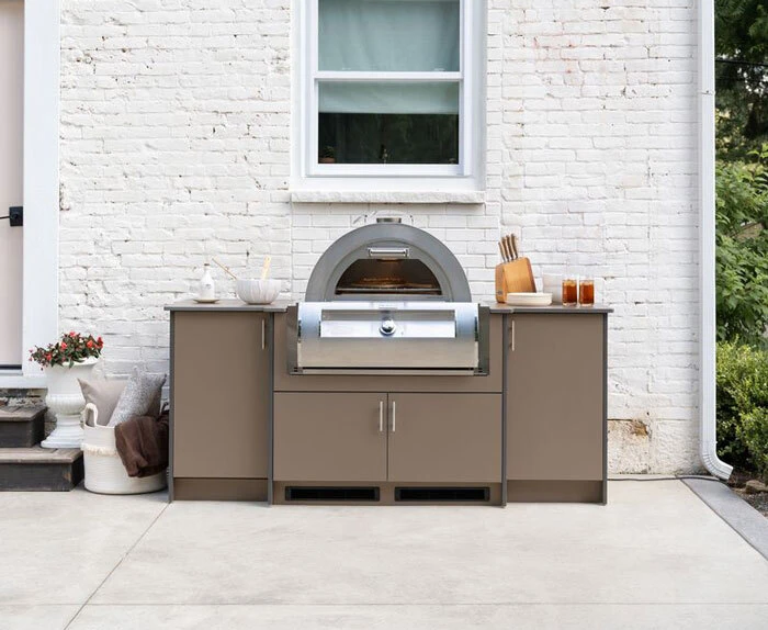 Outdoor Agora Kitchen