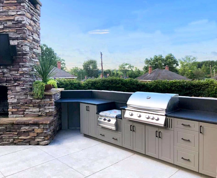 Outdoor Kitchen