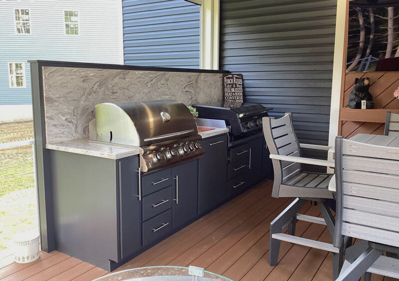 Outdoor Kitchen