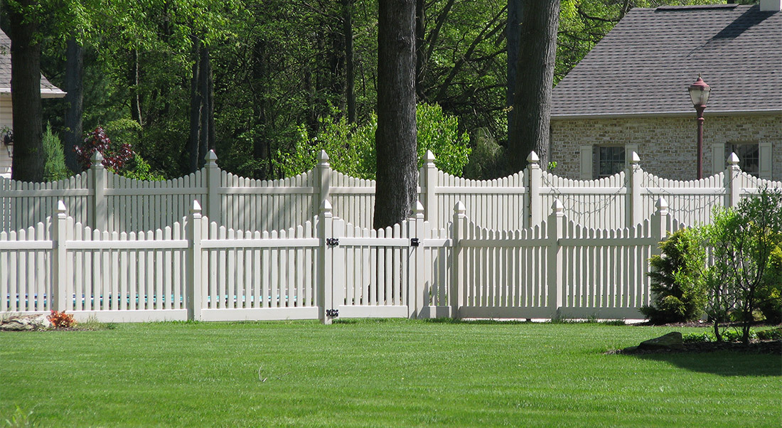 Vinyl Privacy Fence