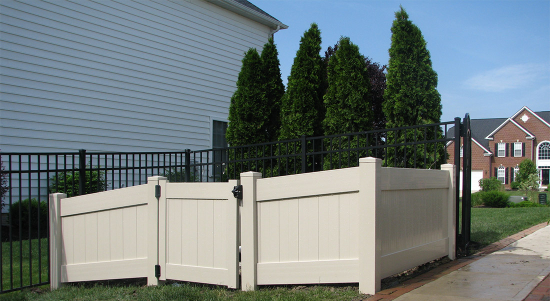 Vinyl Privacy Fence by Mt. Hope Fence