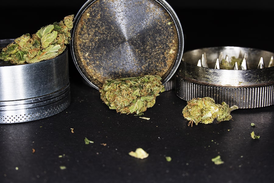 how to clean a grinder