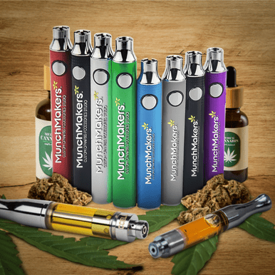 UGO V3 battery showing 650mAh and 900mAh size comparison