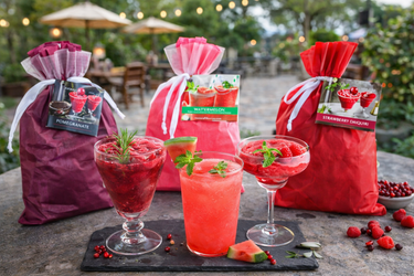 The Role of Color and Presentation in Frozen Wine Drinks