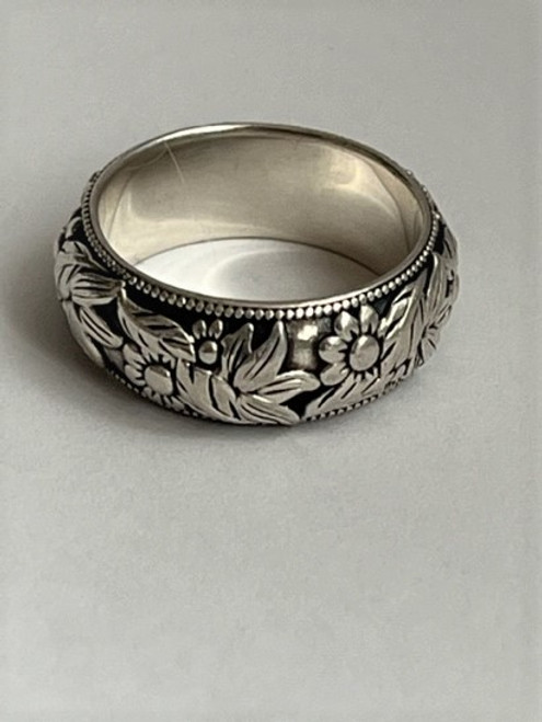 Sterling Silver Flower Band Ring