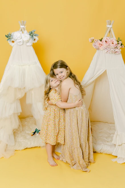 This play tent has a cream base made from 100% premium pima cotton (OEKO-TEX certified) with ivory/cream tulle colored layered doors.