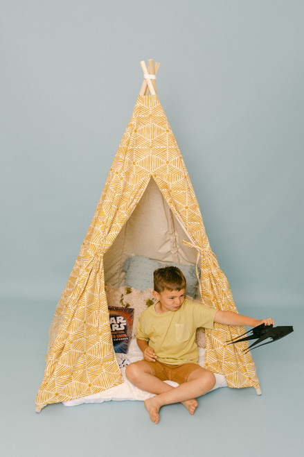This play tent is made from 100% premium cotton (OEKO-TEX certified) in natural slub canvas that is 7 oz.