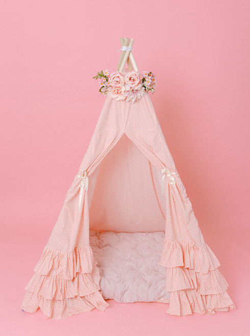 A perfect blush pink color in a very buttery soft cuddle fur.