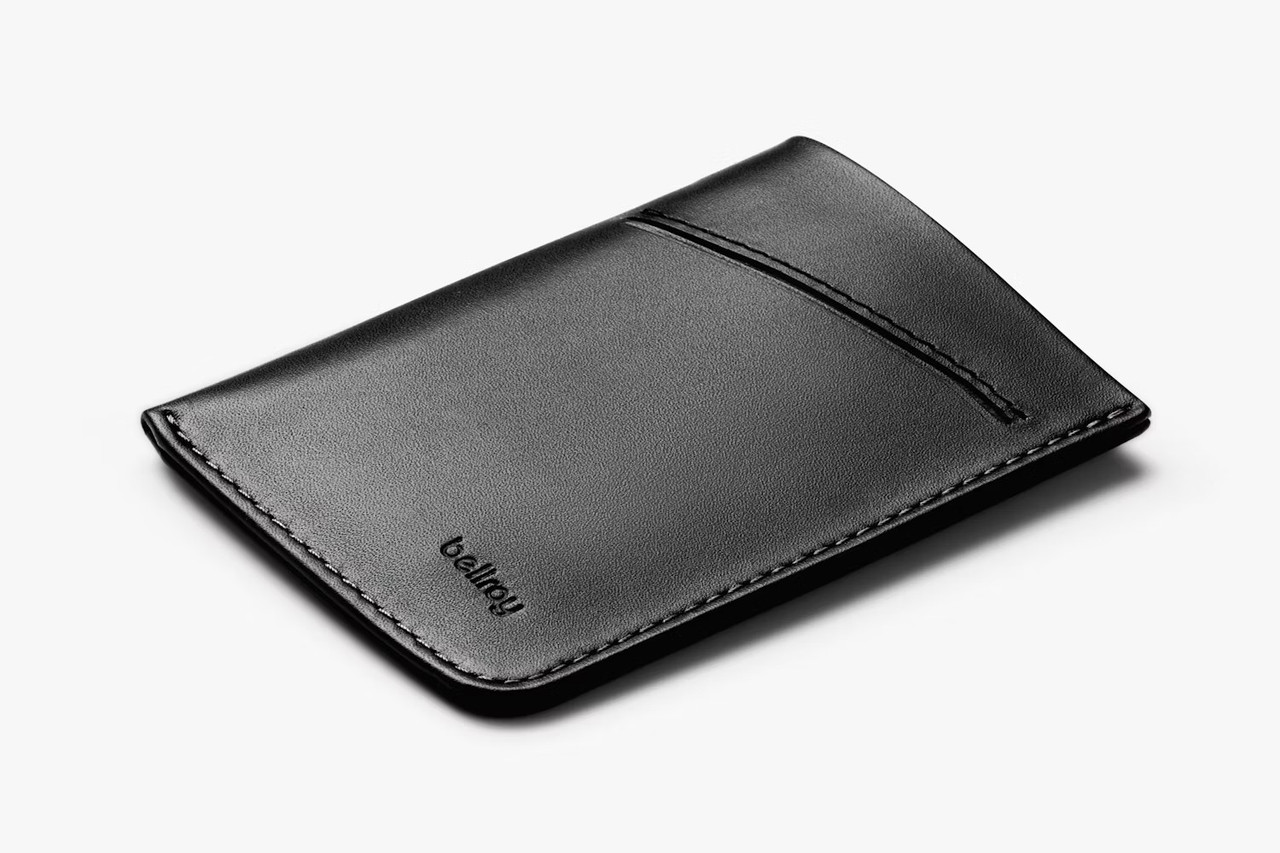 bellroy card sleeve second edition tab access to stacked cards in the centre pocket adds a touch of convenience Bellroy Card Sleeve 2nd Edition