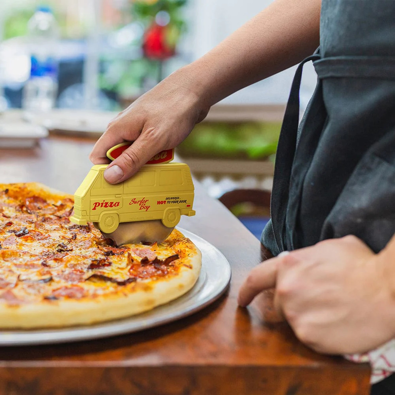 Fred Surfer Boy Pizza - BUNKER Cutter