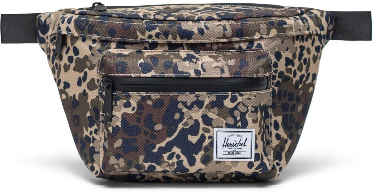 herschel backpack pop quiz camo Supply Co | - 25L Use it as an overnight bag Herschel Supply Co | Pop
