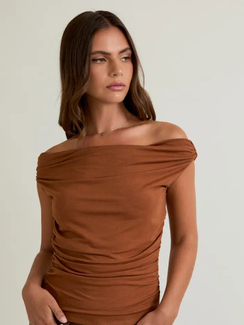LE LIS Off the Shoulder Top with Ruching - Brown