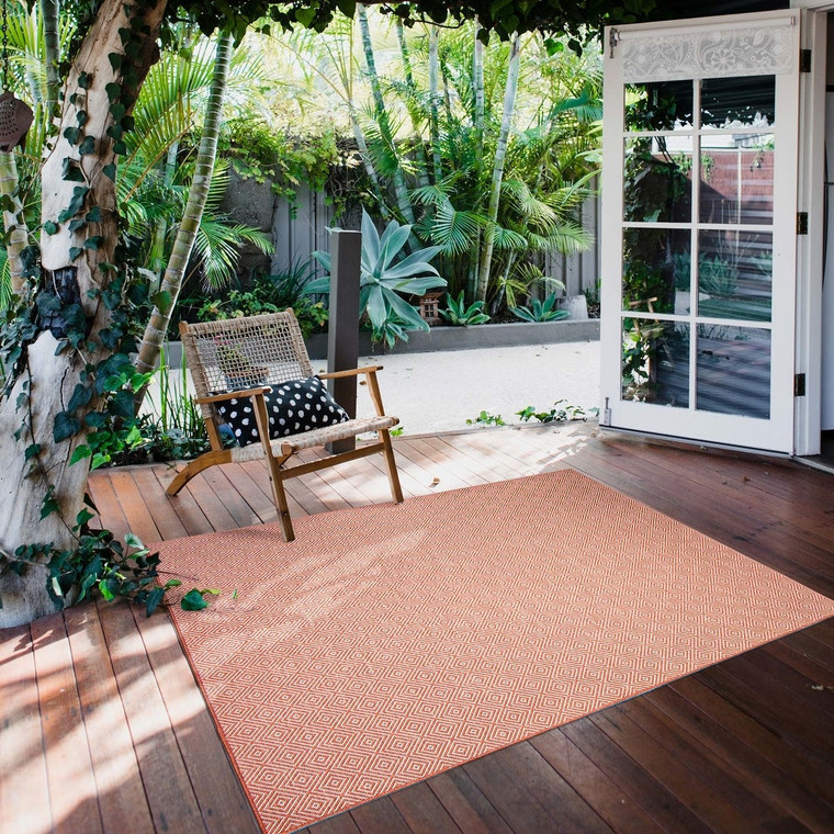 Diamond Indoor/ Outdoor Rug - Multiple Colors